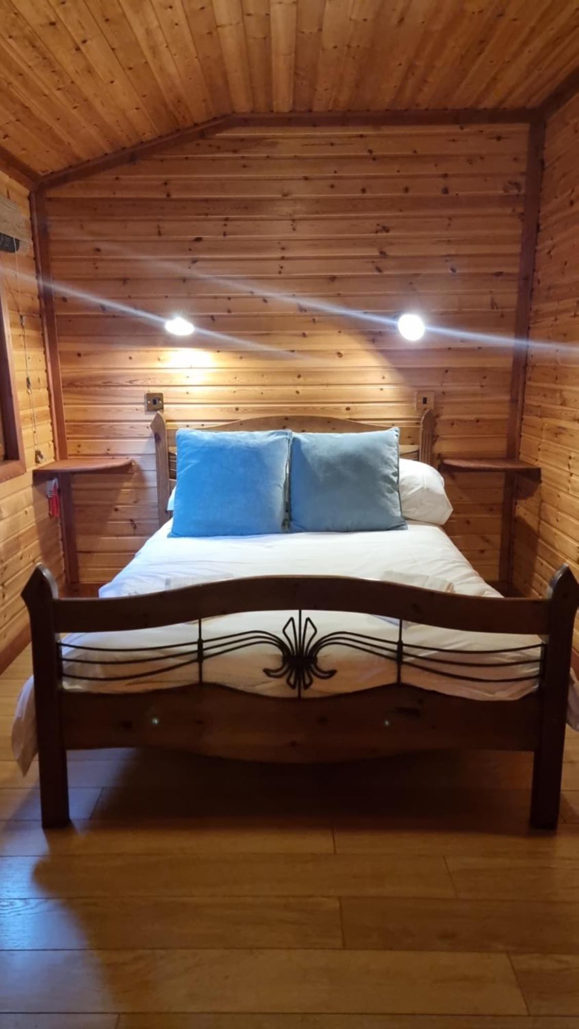 Cairngorm Lodges Aboyne Bagian luar foto