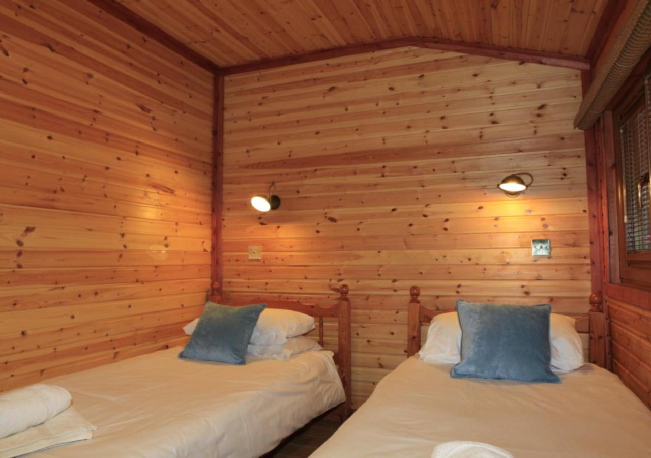 Cairngorm Lodges Aboyne Bagian luar foto